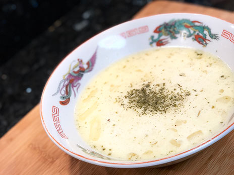 cauliflower and roasted garlic soup