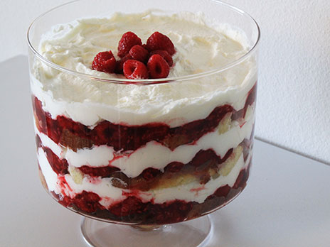 red raspberry trifle